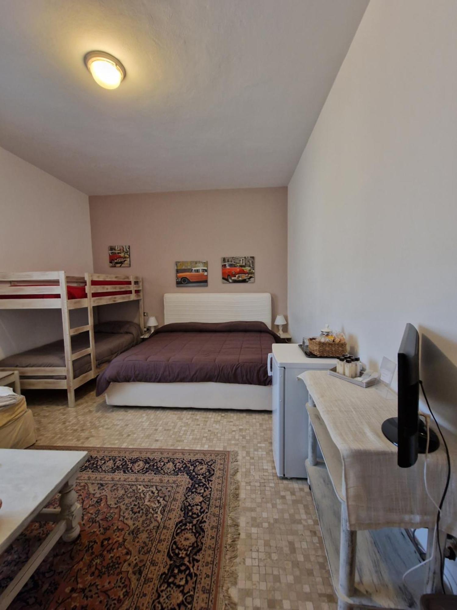 Camere Le Margherite Olbia Exterior foto